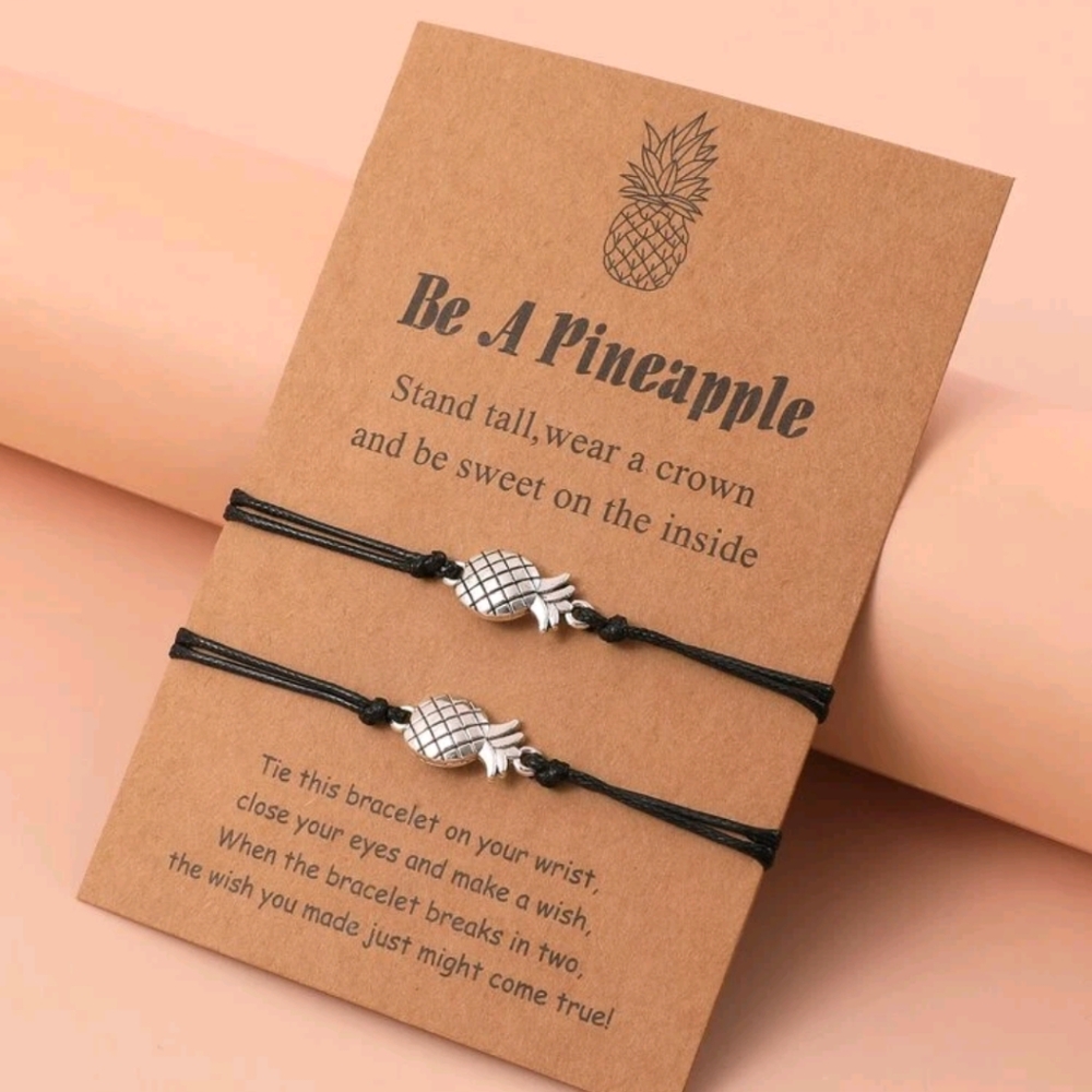 Yours+Mine Bracelet Set